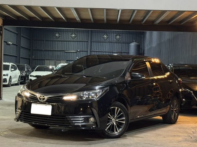 TOYOTA豐田 ALTIS  第1張相片