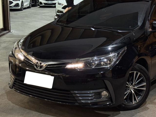 TOYOTA豐田 ALTIS  第2張相片