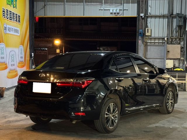 TOYOTA豐田 ALTIS  第3張相片