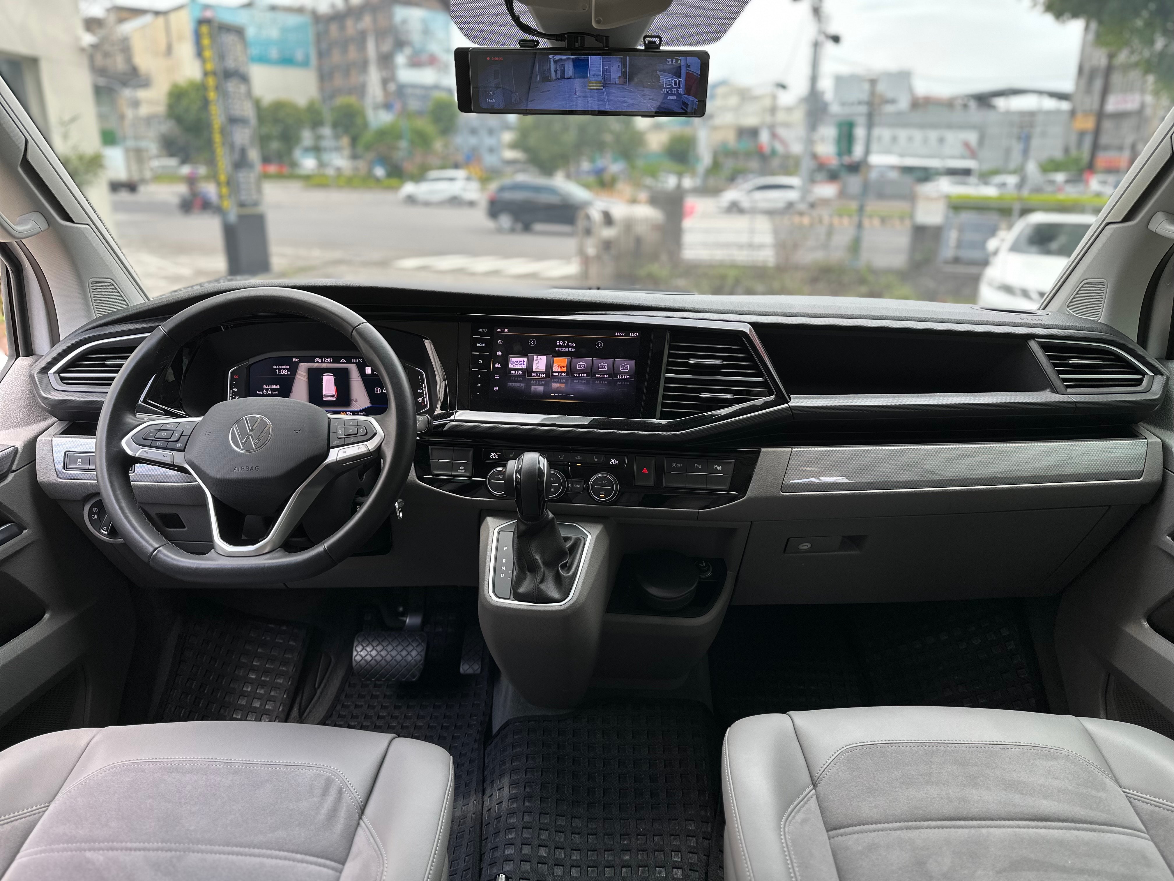 2024 VW California Ocean 2.0TDI 4Motion 總代理/原鈑件/原廠保固中/里程8300  第8張相片
