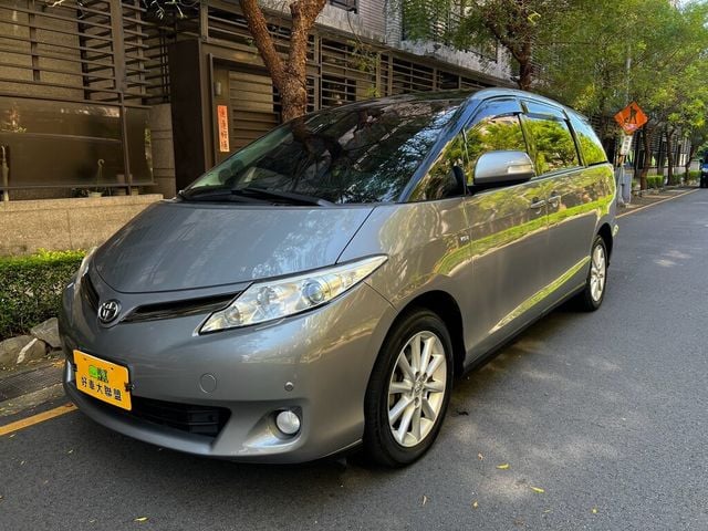 TOYOTA豐田 PREVIA  第1張相片