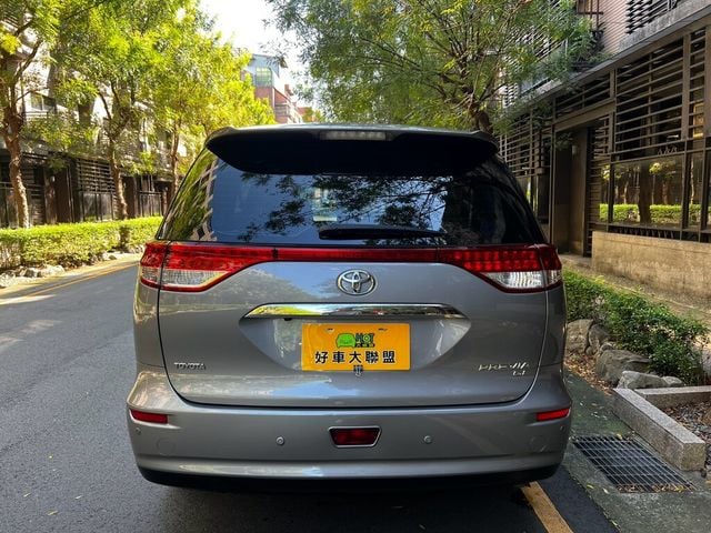 TOYOTA豐田 PREVIA  第4張相片