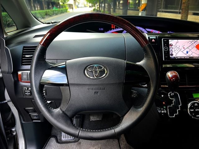 TOYOTA豐田 PREVIA  第15張相片