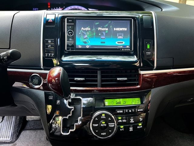 TOYOTA豐田 PREVIA  第16張相片