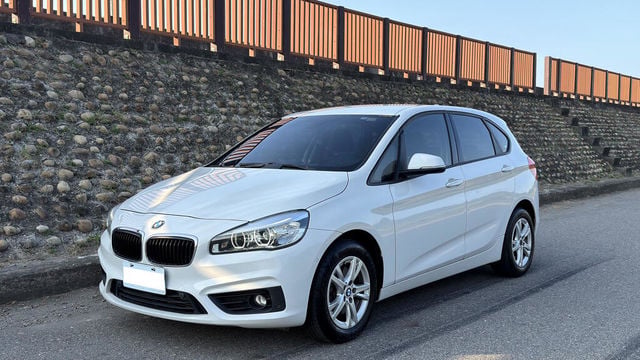BMW寶馬 218I  第1張相片