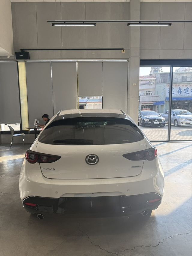 MAZDA馬自達 MAZDA 3  第5張相片
