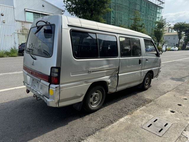 SUM模範店認證車 絕無重大事故 里程保證店家 五大保固  第3張相片