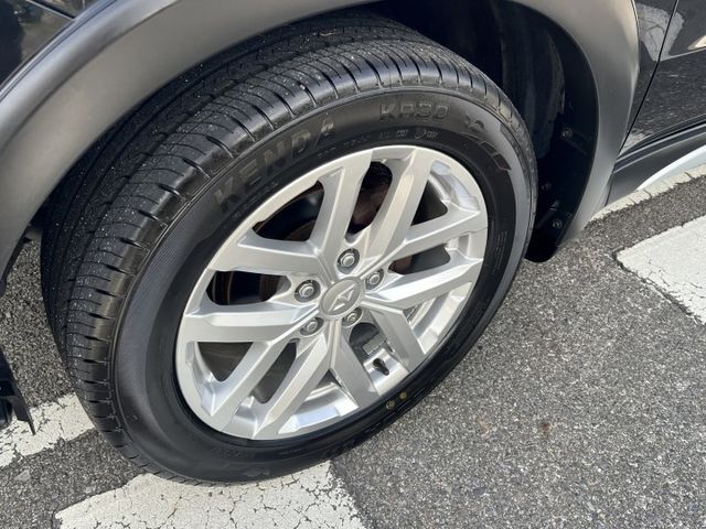 【原鈑件x認證車】稀有旗艦型 定速+快撥 影音 數位儀表 數字胎壓 盲點 後座冷氣 17吋鋁圈 車頂架 SUM五大保固!  第19張相片