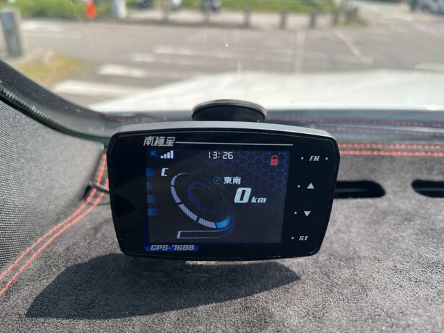 【原鈑件x認證車】挑戰全台最便宜GLC300 241匹 iKEY 記憶電動椅 方向盤快撥+換檔撥片 電尾門 南極星測速  第16張相片