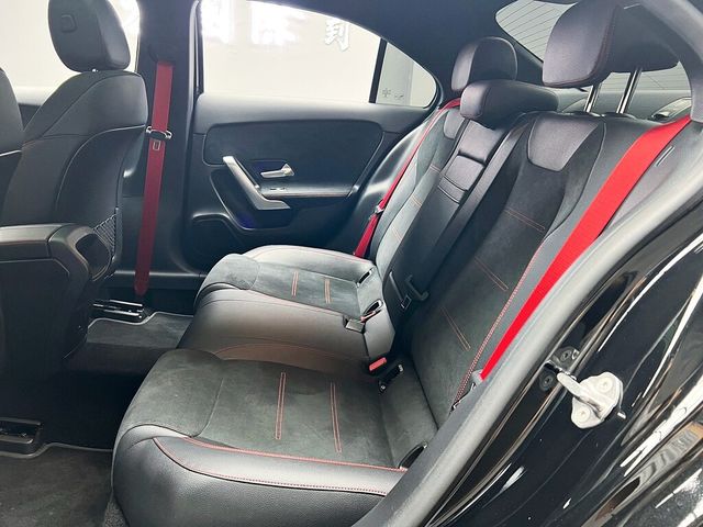 M-BENZ賓士 A35 AMG  第13張相片