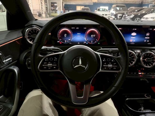 CLA-CLASS SHOOTING BRAKE  第12張相片