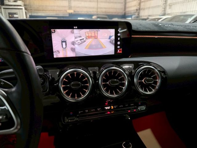 CLA-CLASS SHOOTING BRAKE  第14張相片