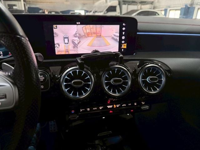 CLA-CLASS  第13張相片