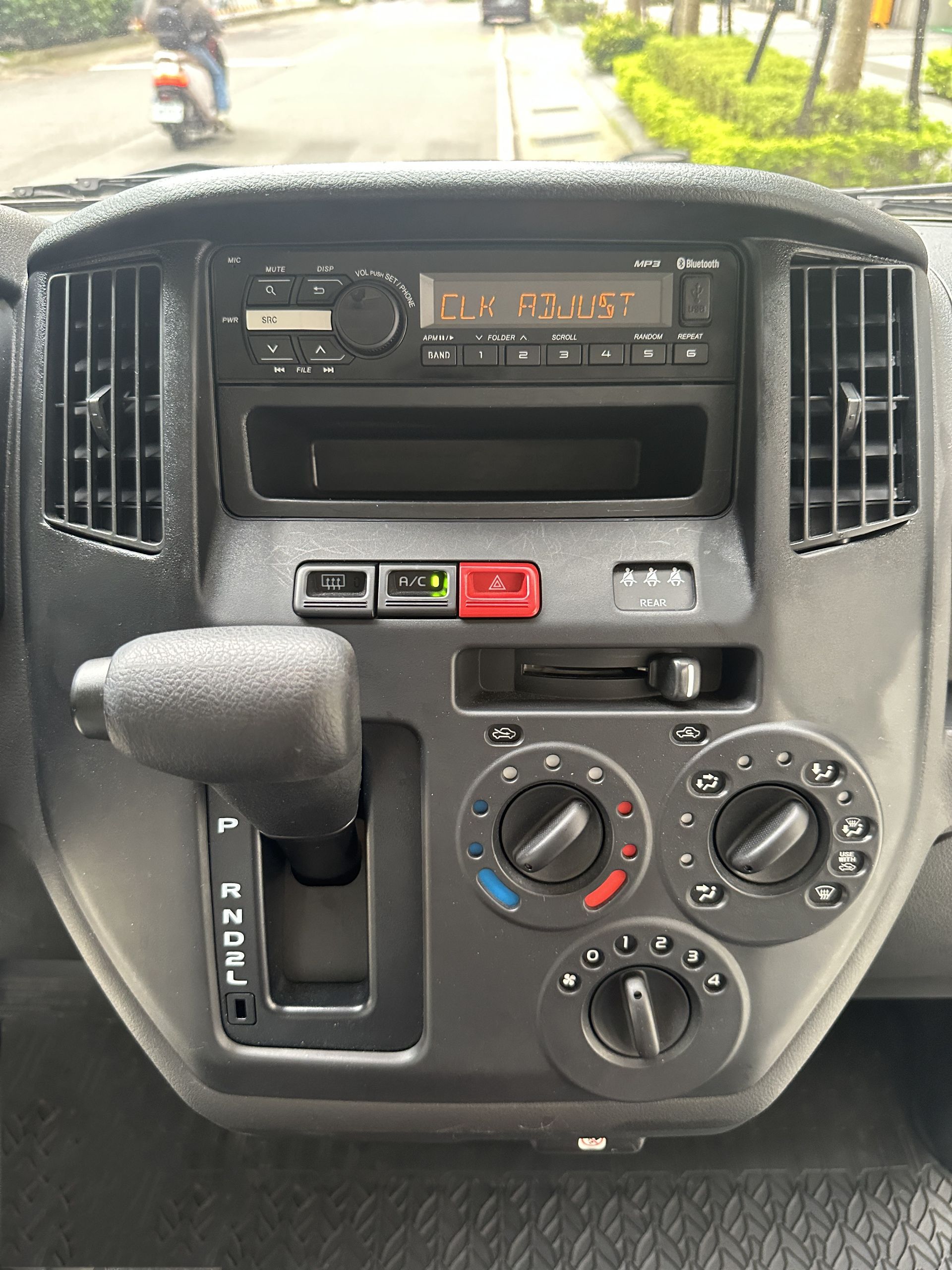 2023 Toyota Town Ace Van TSS 湯A斯 廂式貨車 生意人的賺錢神車 #5人座自排 #僅跑2萬 #一手車 #原廠保固中 請直接來電 ☎ : 0９80-558-999 (訊息回覆較慢)  第9張相片