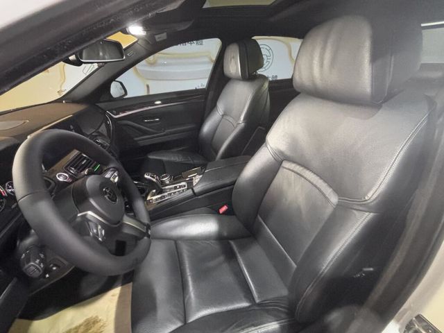 BMW寶馬 528I  第6張相片