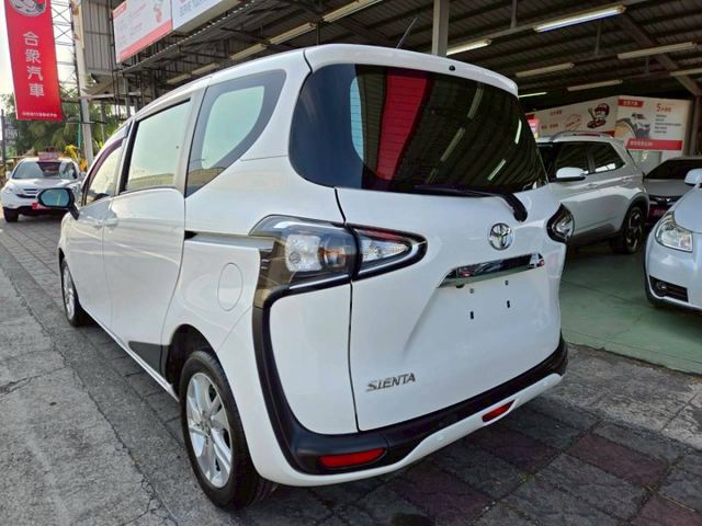 原鈑件 里程保證 認證美車 原廠保養車 盲點 側滑門 定速 車道偏離警示 座艙空間多變化 CP值超高!!  第4張相片