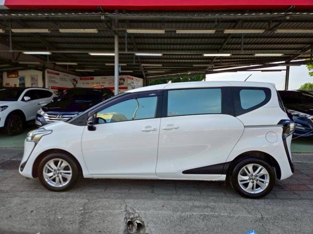 原鈑件 里程保證 認證美車 原廠保養車 盲點 側滑門 定速 車道偏離警示 座艙空間多變化 CP值超高!!  第5張相片