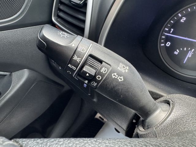 網友專屬優惠實施中 ~ 免KEY、定速、渦輪增壓、電動座椅、電動尾門、ACC、煞停、左右獨立空調 !  第11張相片
