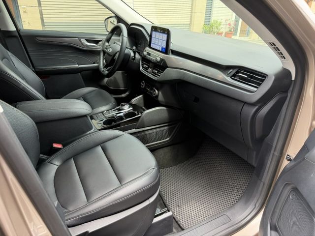 2020 KUGA 有顏質/有動力/認證好車 完整LV2 盲點/摸們/倒車顯影/CarPlay/電動椅/可車換車/全額貸  第11張相片