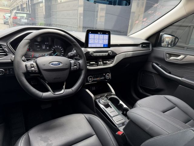 2020 KUGA 有顏質/有動力/認證好車 完整LV2 盲點/摸們/倒車顯影/CarPlay/電動椅/可車換車/全額貸  第13張相片