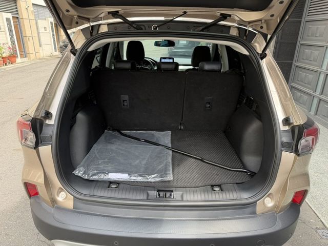 2020 KUGA 有顏質/有動力/認證好車 完整LV2 盲點/摸們/倒車顯影/CarPlay/電動椅/可車換車/全額貸  第15張相片