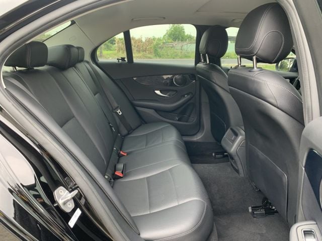 2017/18年式 C250 認證優質車 升級AMG鋁圈/定速/導航/電動椅含加熱/天窗/油水路已處理/內外棉  第11張相片
