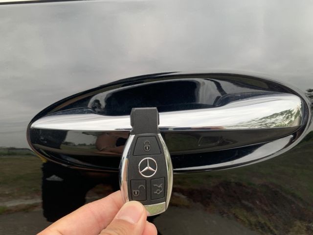 2017/18年式 C250 認證優質車 升級AMG鋁圈/定速/導航/電動椅含加熱/天窗/油水路已處理/內外棉  第19張相片
