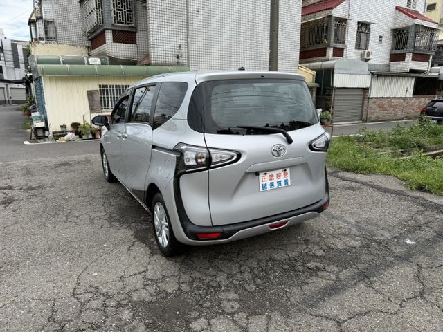 2022 SIENTA 原廠保養/摸們/IK免鑰駛/車況優良/椅背可往前收納/超級大空間/露營載人載貨超實用  第15張相片