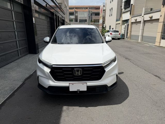 2024 CRV S版 認證車/ACC跟車/車道維持/盲點/摸們/IK/加裝手機架/電動尾門/可全貸/車換車  第2張相片
