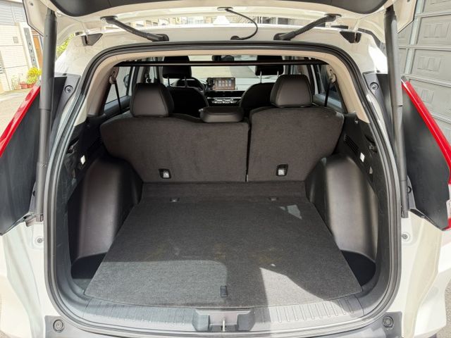 2024 CRV S版 認證車/ACC跟車/車道維持/盲點/摸們/IK/加裝手機架/電動尾門/可全貸/車換車  第17張相片