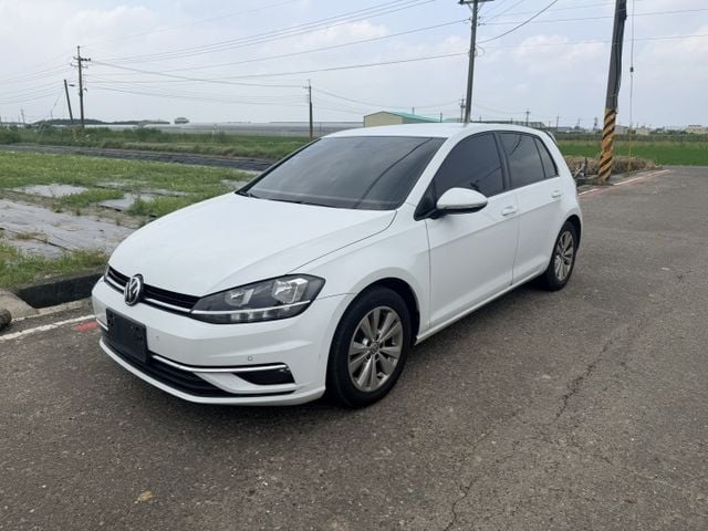 2018 GOLF 280 TSI 認證車 / 1.4稅金省/小車操控靈活/摸們/IK/倒車影像/定速/可全貸/車換車  第1張相片