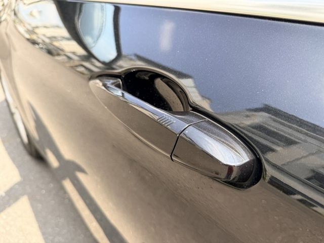 2020/21領 X1 18I 認證車 摸們/定速/M版方向盤/抬顯/電動椅/電尾門/導航/便宜/車況棉/可全額貸款  第6張相片