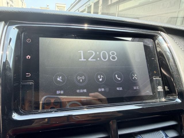 2019 YARIS 豪華影音版 / 認證車/買的便宜就賣的便宜/省油省稅金/女用美車/可全額貸款/車換車  第6張相片