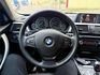 F30 316i 渦輪增壓 全車原鈑件 一手女用車 低里程~1年跑不到1萬 免鑰匙啟動 雙區恆溫空調 原廠HID頭燈  第9張縮圖