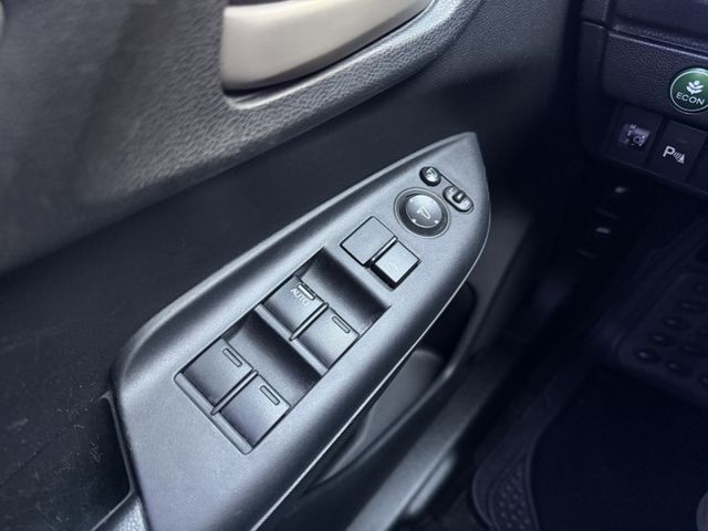 大改款 VTi-S版 原廠16吋鋁圈 換檔快撥 ABS 定速系統 升級安卓機 CarPlay功能 衛星導航 倒車顯影  第15張相片