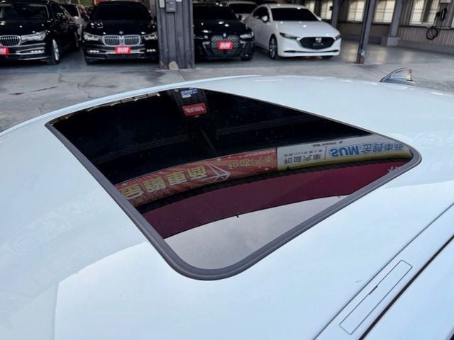 328i 正M版 大保養剛做完 鍊條也剛換完(附工單) 雙前電熱椅 5AS駕駛輔助 四輪傳動 大螢幕 18吋M版鋁圈  第5張相片