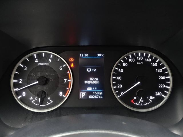 【祺鉅汽車全場認證】盲點、環景、CarPlay 、JBL音響、環艙氣氛燈、原廠保養  第12張相片