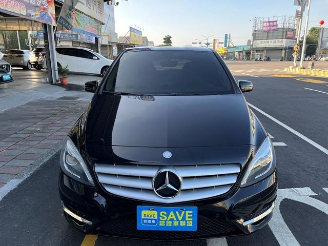 B180大螢幕安卓 總代理 (W246)  第3張相片