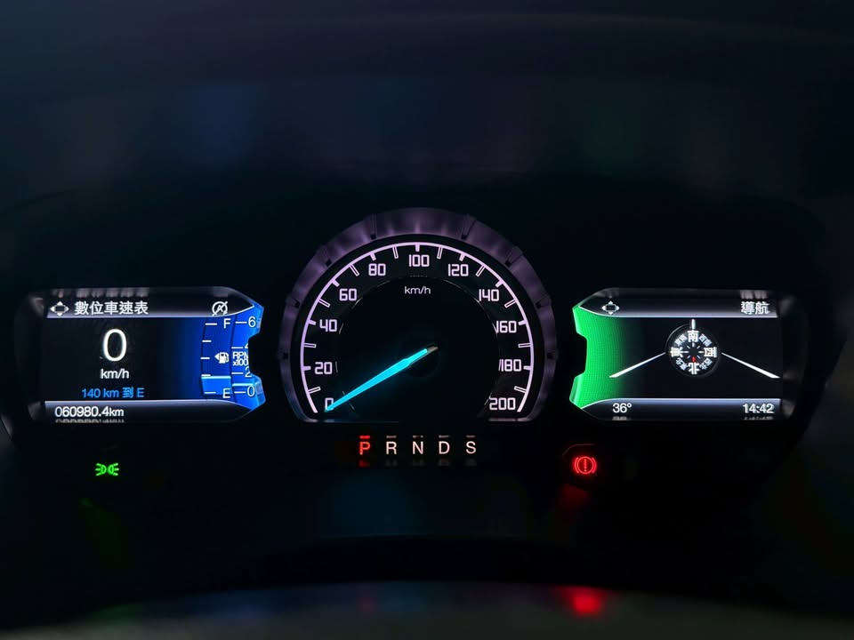 2019 Ford Ranger 2.0 Bi-Turbo Wildtrak 跑6萬公里 0938-920-586 周先生 LINE ID : 0938920586  第4張相片