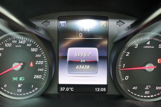 BENZ C250  第3張相片