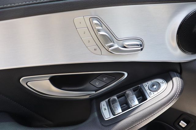 BENZ C250  第13張相片