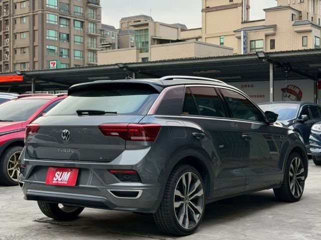 歡迎視訊賞車，330TSI 2.0四傳，原廠保養，原鈑件，認證車。ACC、AEB、車道維持、車道偏離警示、全景天窗、電尾  第4張相片