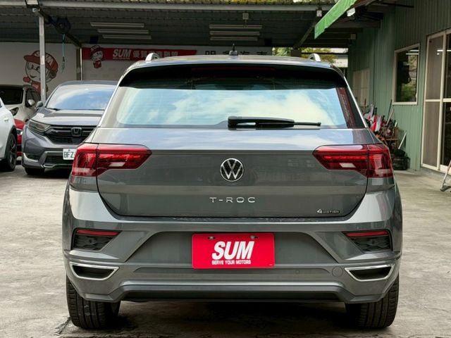 歡迎視訊賞車，330TSI 2.0四傳，原廠保養，原鈑件，認證車。ACC、AEB、車道維持、車道偏離警示、全景天窗、電尾  第5張相片