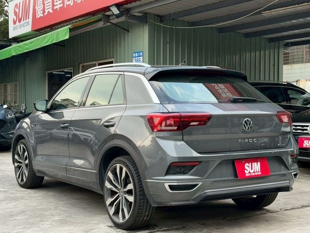 歡迎視訊賞車，330TSI 2.0四傳，原廠保養，原鈑件，認證車。ACC、AEB、車道維持、車道偏離警示、全景天窗、電尾  第6張相片