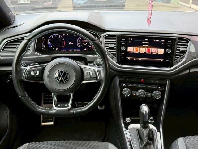 歡迎視訊賞車，330TSI 2.0四傳，原廠保養，原鈑件，認證車。ACC、AEB、車道維持、車道偏離警示、全景天窗、電尾  第8張相片