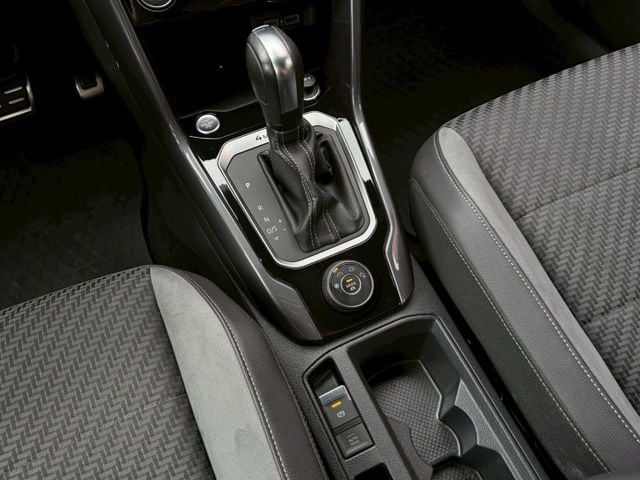 歡迎視訊賞車，330TSI 2.0四傳，原廠保養，原鈑件，認證車。ACC、AEB、車道維持、車道偏離警示、全景天窗、電尾  第11張相片