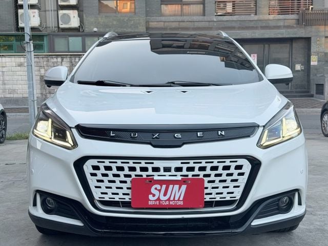 歡迎視訊賞車。改裝駐車冷氣，有車露需求朋友省一筆。環景勁化版，免鑰啟動、環景影像、電動尾門、換檔撥片、LED頭燈。  第3張相片