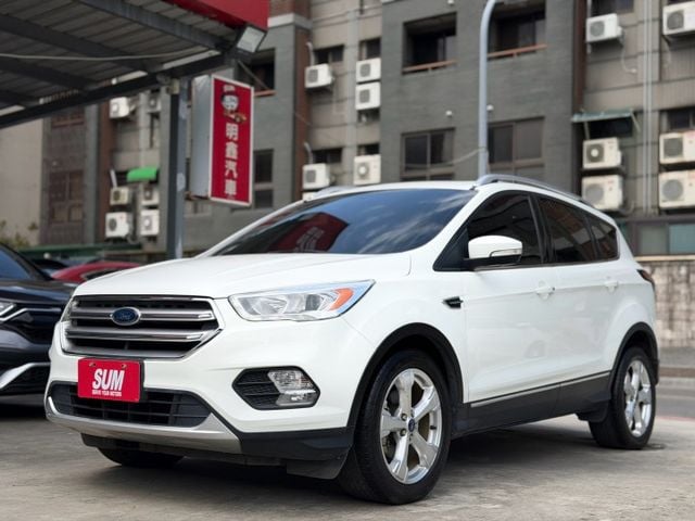 歡迎視訊賞車。時尚經典型，免鑰啟動、盲點偵測、電動尾門、全景天窗、定速、感應雨刷、感應頭燈、循跡防滑，跑十萬，里程保證。  第1張相片