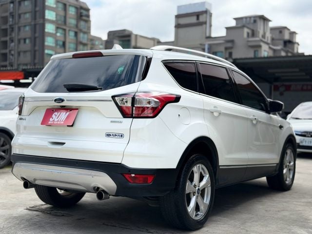 歡迎視訊賞車。時尚經典型，免鑰啟動、盲點偵測、電動尾門、全景天窗、定速、感應雨刷、感應頭燈、循跡防滑，跑十萬，里程保證。  第6張相片