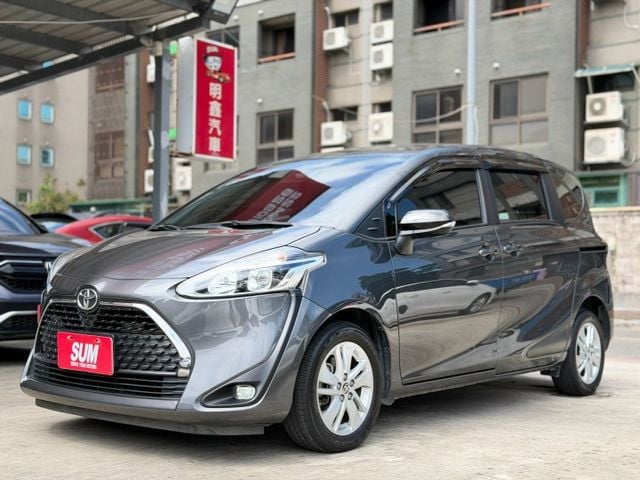 歡迎視訊賞車。五人座豪華+有電動側滑門、定速、盲點偵測、恆溫空調、免鑰啟動、AEB自動緊急煞車、車道偏離警示。可全額貸款  第1張相片